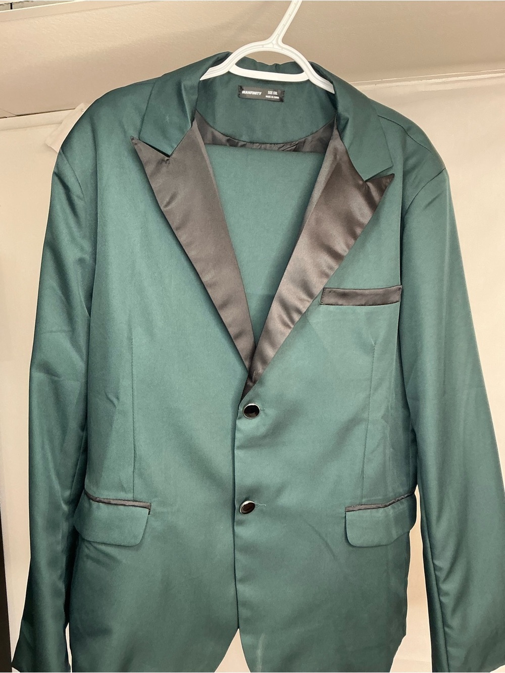NFINITY Emerald Green Tuxedo Blazer with Black Satin Trim